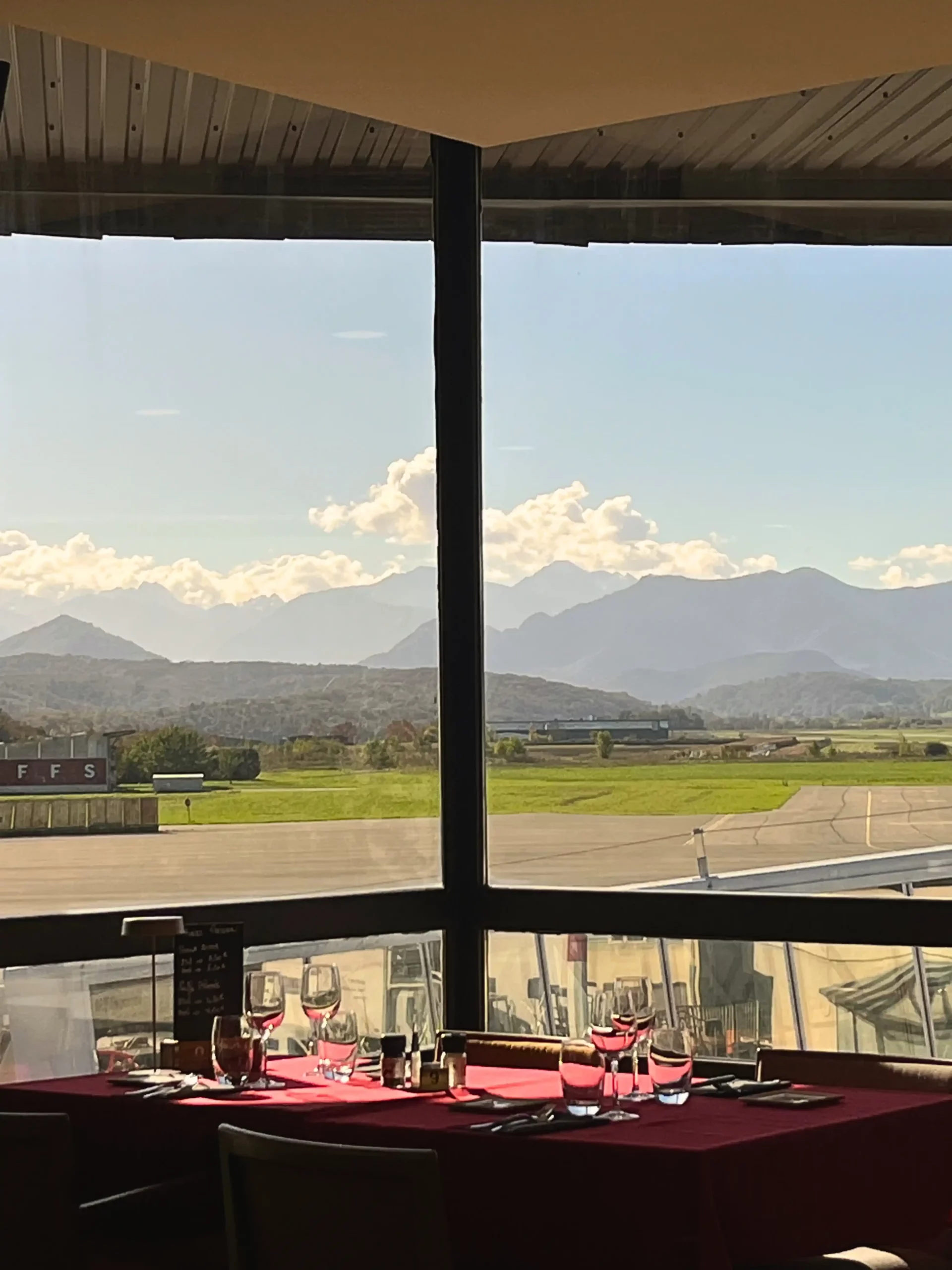 Restaurant aéroport de Juillan